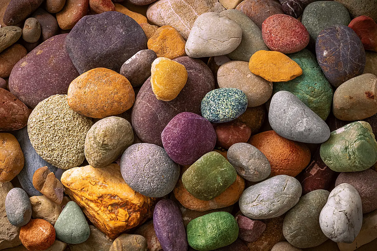 五彩石头